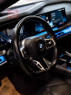 بي ام دبليو الفئة 7